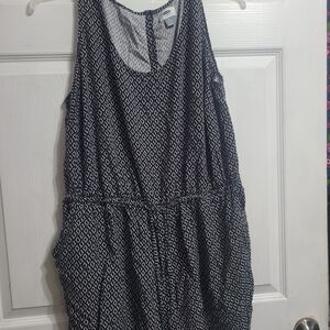 Old Navy Monochrome Geometric Print Dress